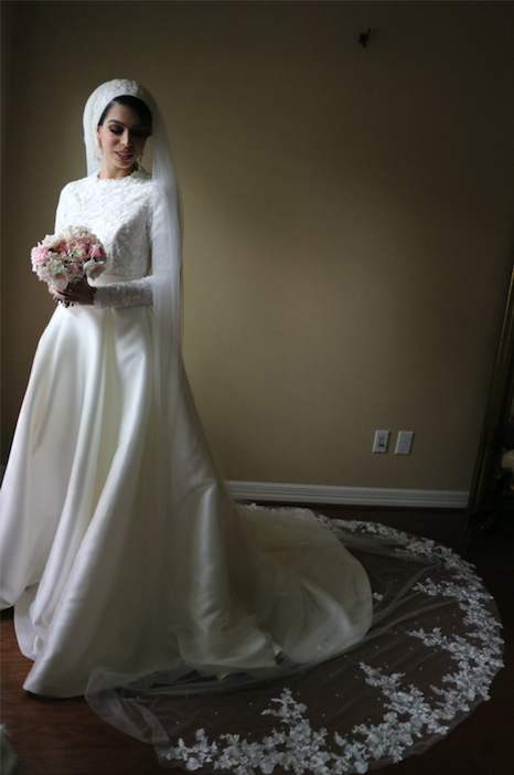 Scarlet Vine Cathedral Veil – Hijab Couture Bridal