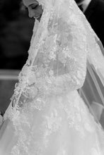 Cascade Lace Veil