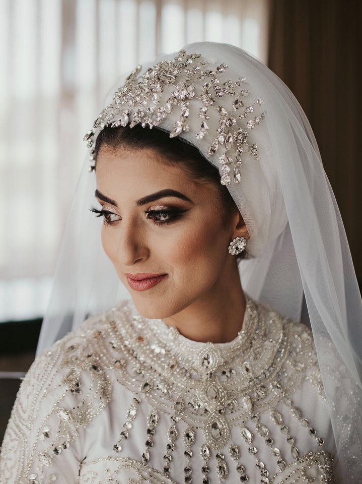 Ivy Lace Fingertip Veil – Hijab Couture Bridal